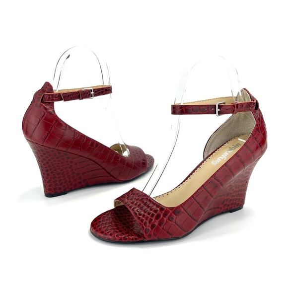 Farylrobin/Anthropologie D'Orsay Wedge Sandal Sz 7 Red Leather Embossed Open-Toe - Picture 1 of 16